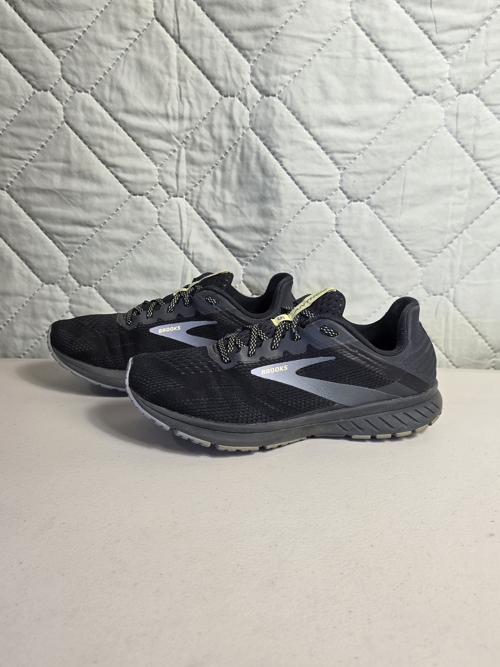Brooks Women's 7B Anthem 5 Running Sneakers Shoes in Black Purple